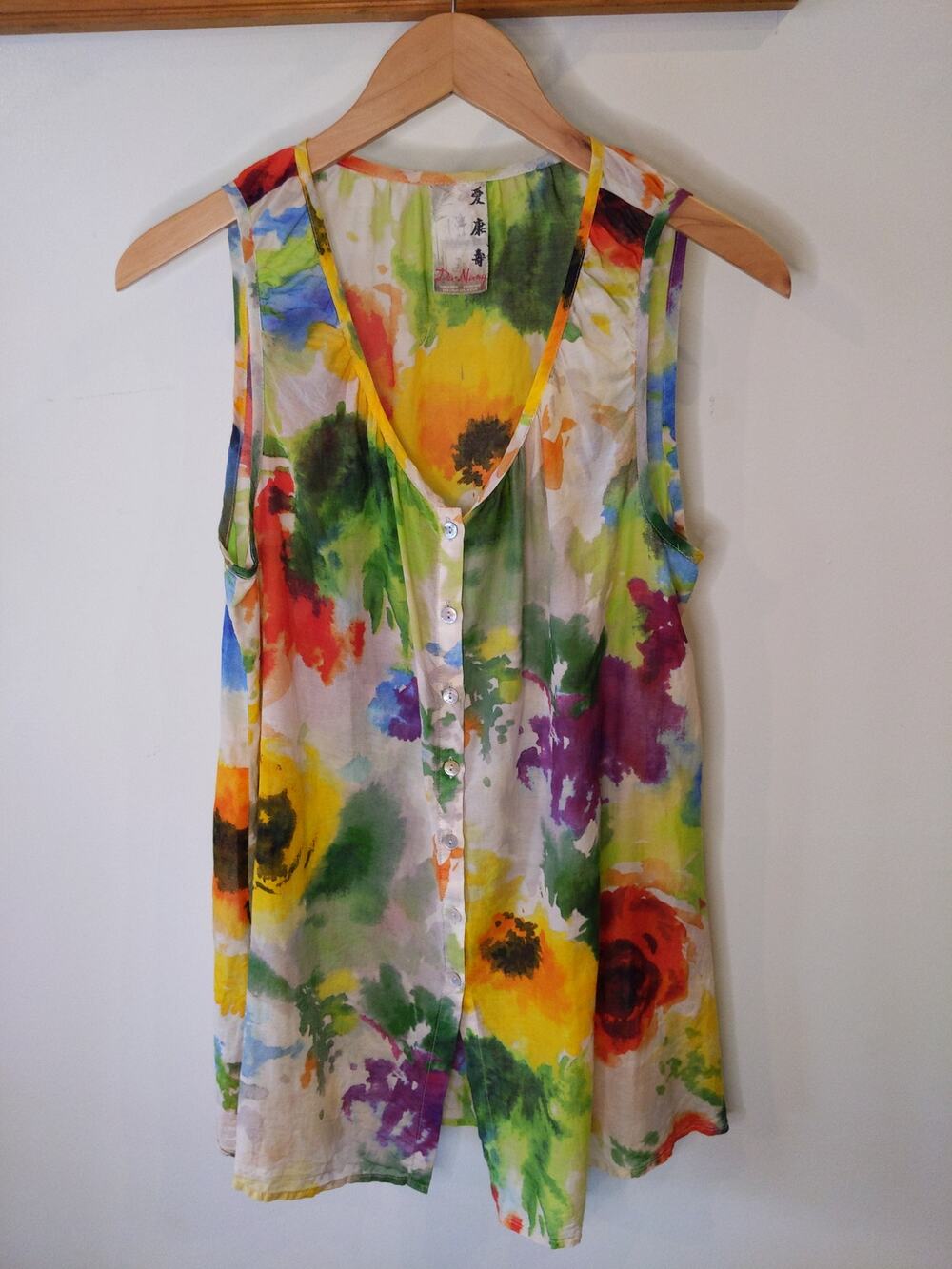 Da-Nang Watercolor Floral Silk Cotton Button Tank Top Boho Artsy Medium
